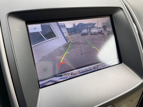 Used 2020 Ford Edge SEL AWD/4WD image 17