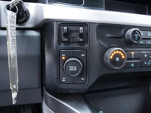 Used 2023 Ford F250 XLT w/ FX4 Off-Road Package image 21