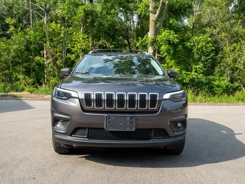 Used 2019 Jeep Cherokee Latitude Plus w/ Comfort/Convenience Group AWD/4WD image 8
