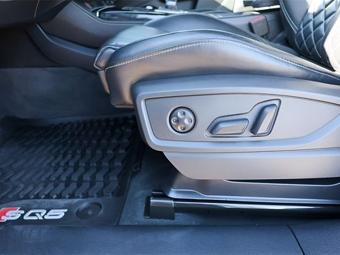Used 2023 Audi SQ5 Prestige w/ Prestige Package image 20