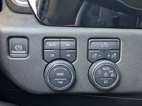 Used 2024 Chevrolet Silverado 1500 RST image 22