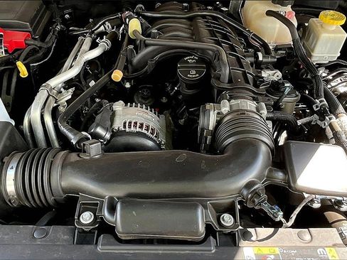 Used 2022 Jeep Gladiator Rubicon w/ Trailer Tow Package image 9