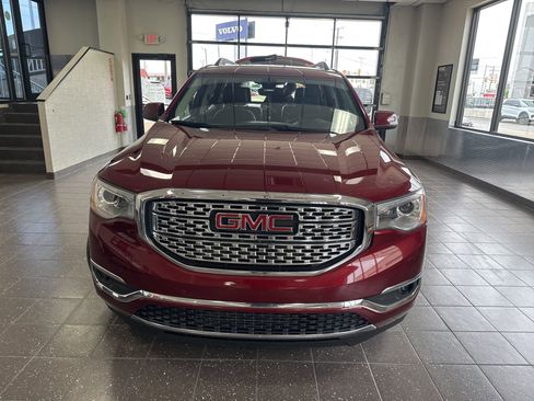 Used 2018 GMC Acadia Denali FWD image 2