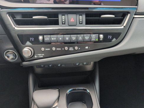 New 2025 Lexus ES 350 w/ Premium Package image 13