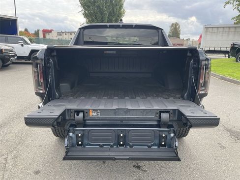 New 2026 GMC Hummer EV 4x4 Crew Cab image 26