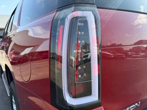 Used 2015 GMC Yukon SLE AWD/4WD image 14