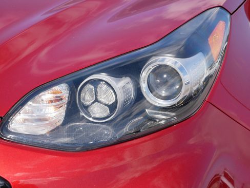 Used 2018 Kia Sportage LX image 16