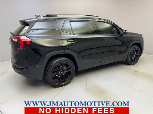 Used 2022 GMC Terrain SLT w/ Tech Package image 5