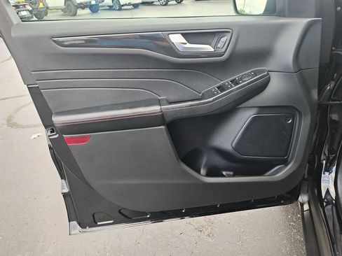 Used 2023 Ford Escape ST-Line w/ Tech Pack #1 FWD image 12