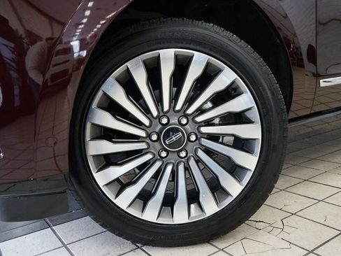 Used 2019 Lincoln Navigator Reserve image 66