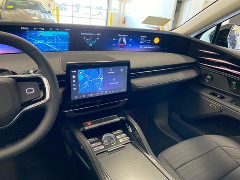 New 2026 Lincoln Nautilus Reserve w/ Jet Appearance Package AWD/4WD image 19