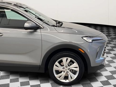 Certified 2025 Buick Encore GX Preferred AWD/4WD image 26