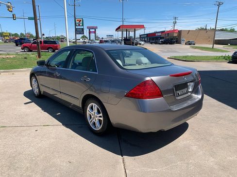 Used 2006 Honda Accord EX image 5