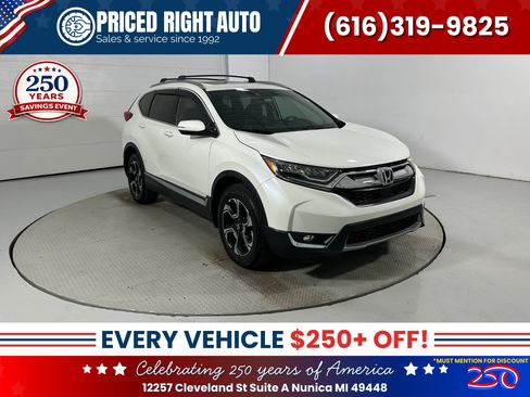 Used 2018 Honda CR-V Touring image 1