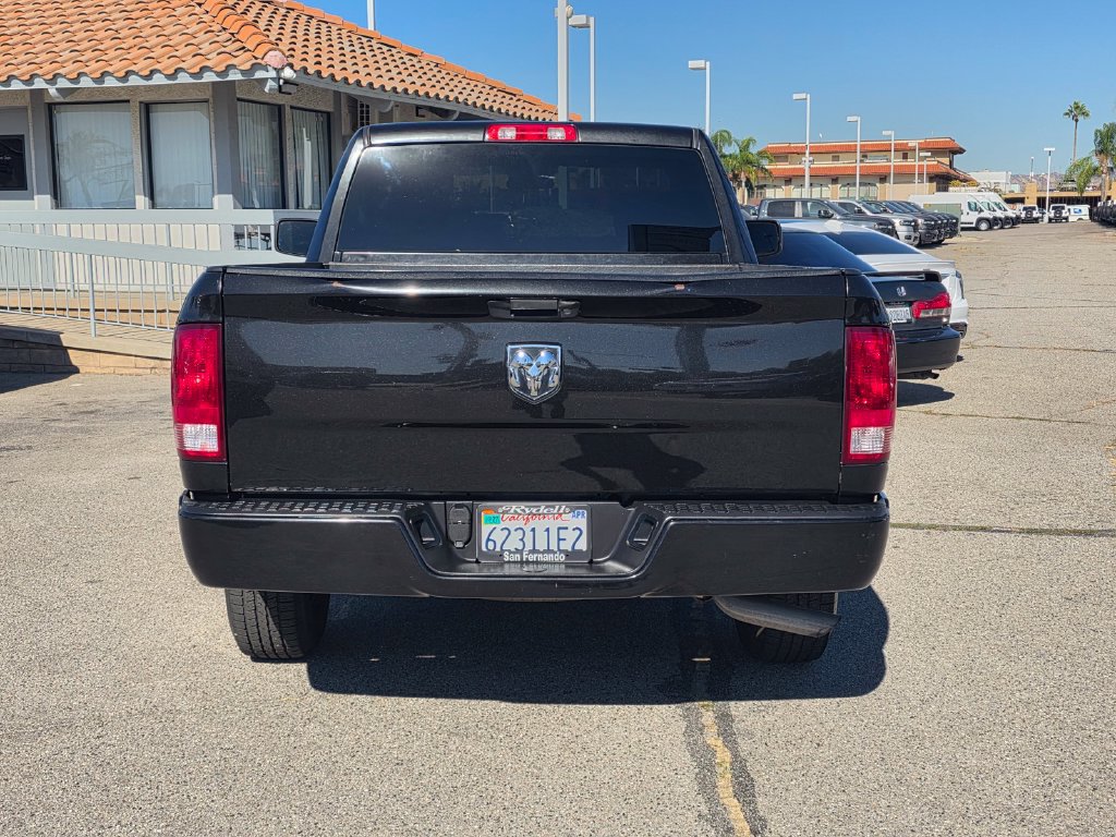 Used 2017 RAM 1500 Express RWD image 6