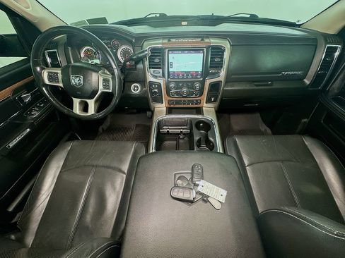 Used 2018 RAM 2500 Laramie w/ Convenience Group image 10
