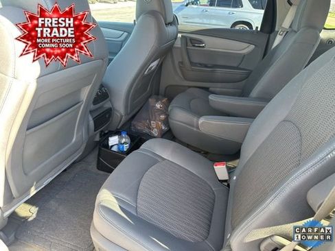 Used 2017 Chevrolet Traverse LT w/ Style and Technology Package image 7