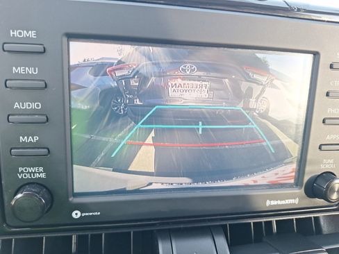 Used 2021 Toyota RAV4 XLE image 26