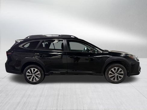 Used 2024 Subaru Outback Premium AWD/4WD image 8