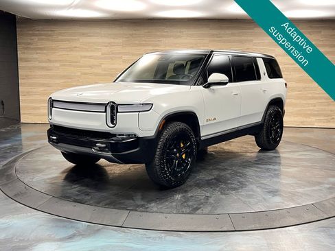 Used 2023 Rivian R1S Adventure image 5