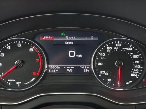 Used 2023 Audi Q5 2.0T Premium w/ Convenience Package AWD/4WD image 17