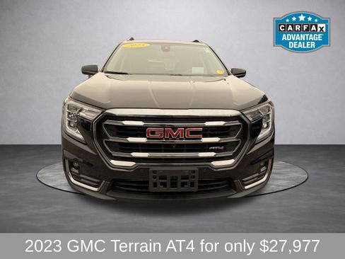 Used 2023 GMC Terrain AT4 w/ Tech Package AWD/4WD image 10