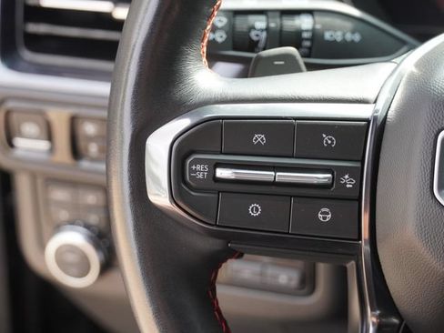 Used 2025 GMC Yukon AT4 Ultimate w/ LPO, Floor Liner Package AWD/4WD image 30