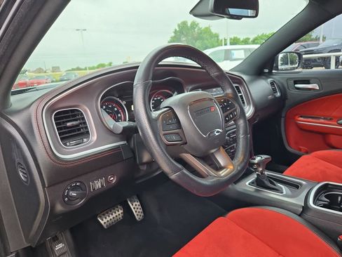 Used 2022 Dodge Charger Scat Pack RWD image 2
