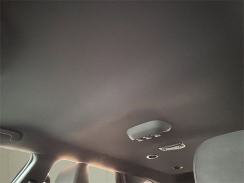 Certified 2025 Dodge Durango R/T w/ Blacktop Package image 36