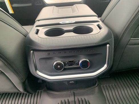 New 2025 Ford Expedition Active AWD/4WD image 25