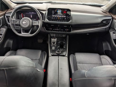 Used 2022 Nissan Rogue Platinum w/ Head-Up Display Package AWD/4WD image 32
