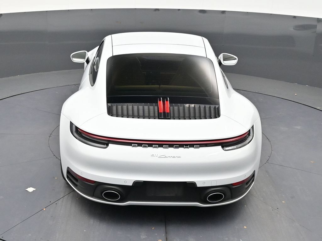 Used 2022 Porsche 911 Carrera RWD image 15