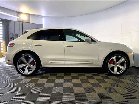 Used 2023 Porsche Macan S AWD/4WD image 8
