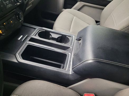 Used 2016 Ford F150 XLT image 26