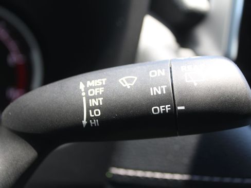 Used 2024 Toyota RAV4 LE AWD/4WD image 30