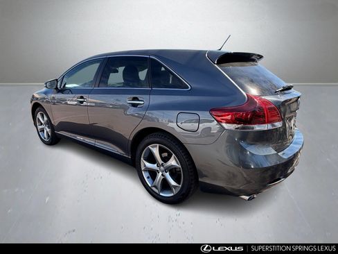 Used 2015 Toyota Venza Limited image 4