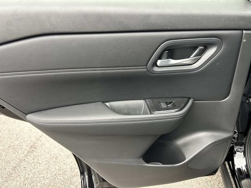 New 2026 Nissan Rogue Dark Armor AWD/4WD image 21