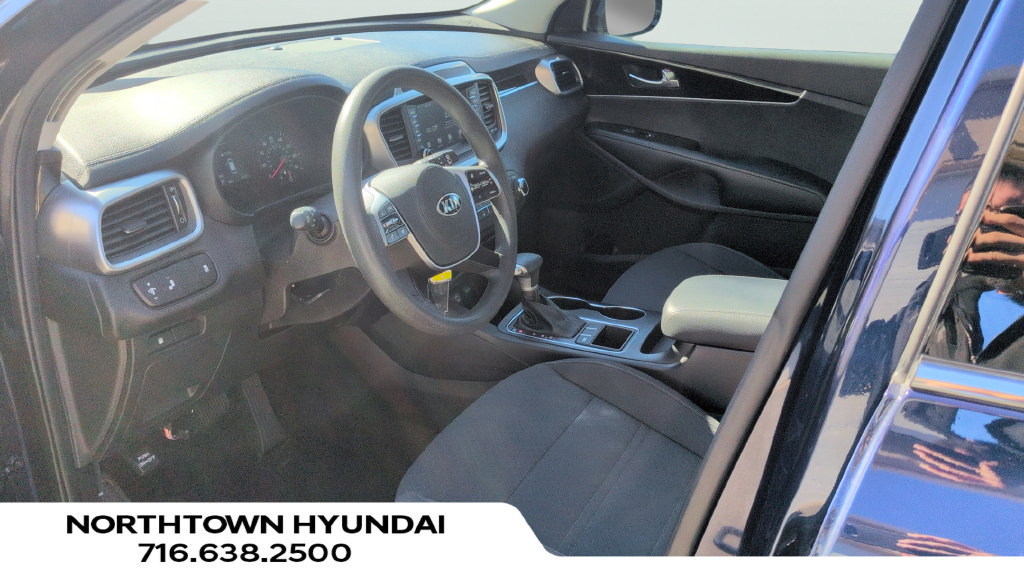 Used 2020 Kia Sorento LX FWD image 26