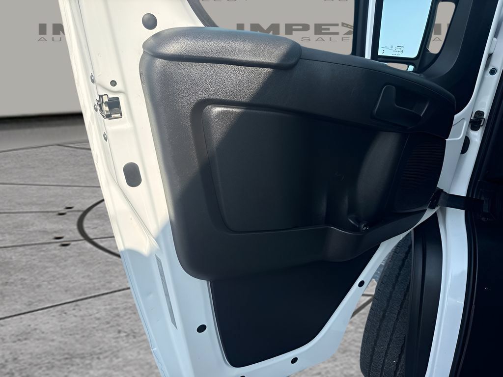 Used 2025 RAM ProMaster 2500 w/ U-Haul Equipment Group FWD image 19