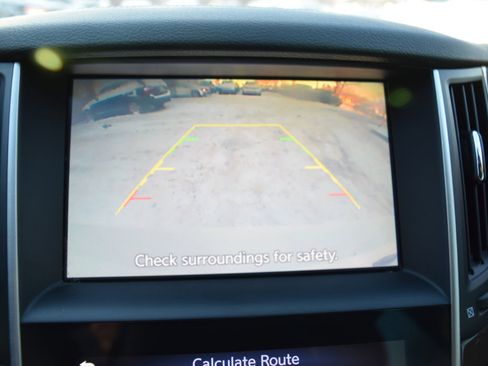 Used 2018 INFINITI Q50 Luxe w/ Essential Package (3.0T Luxe) image 18