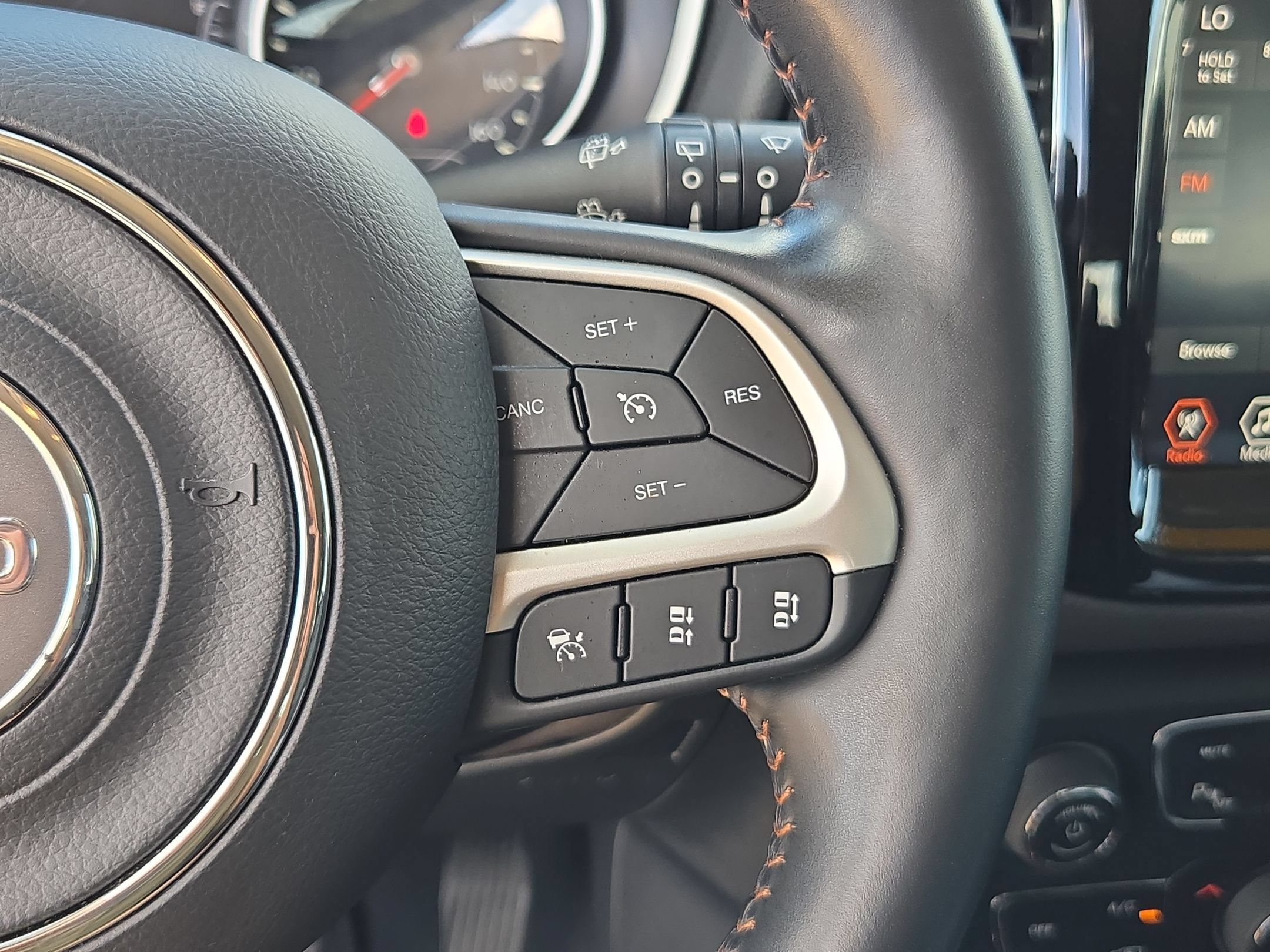 Used 2021 Jeep Compass Limited AWD/4WD image 21