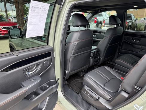 Certified 2026 Honda Pilot TrailSport image 13