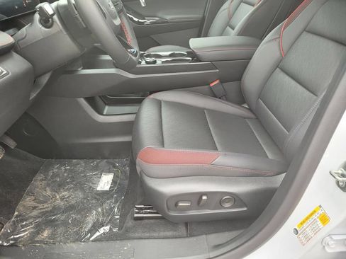 New 2026 Chevrolet Equinox RS w/ Convenience Package III FWD image 10