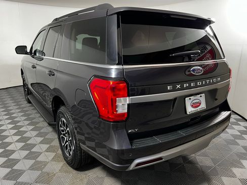Used 2024 Ford Expedition XLT image 7