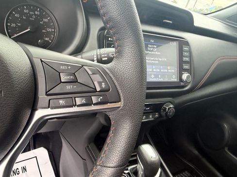 Used 2024 Nissan Kicks SR FWD image 19