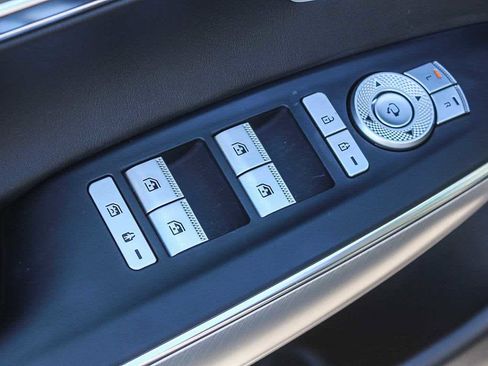 Used 2023 Genesis GV70 2.5T w/ Select Package image 20