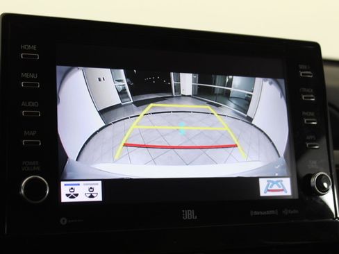 Used 2021 Toyota Camry XLE w/ Navigation Upgrade Package image 34