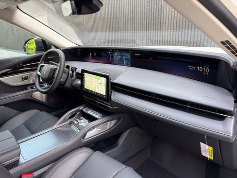 New 2026 Lincoln Nautilus Reserve AWD/4WD image 31