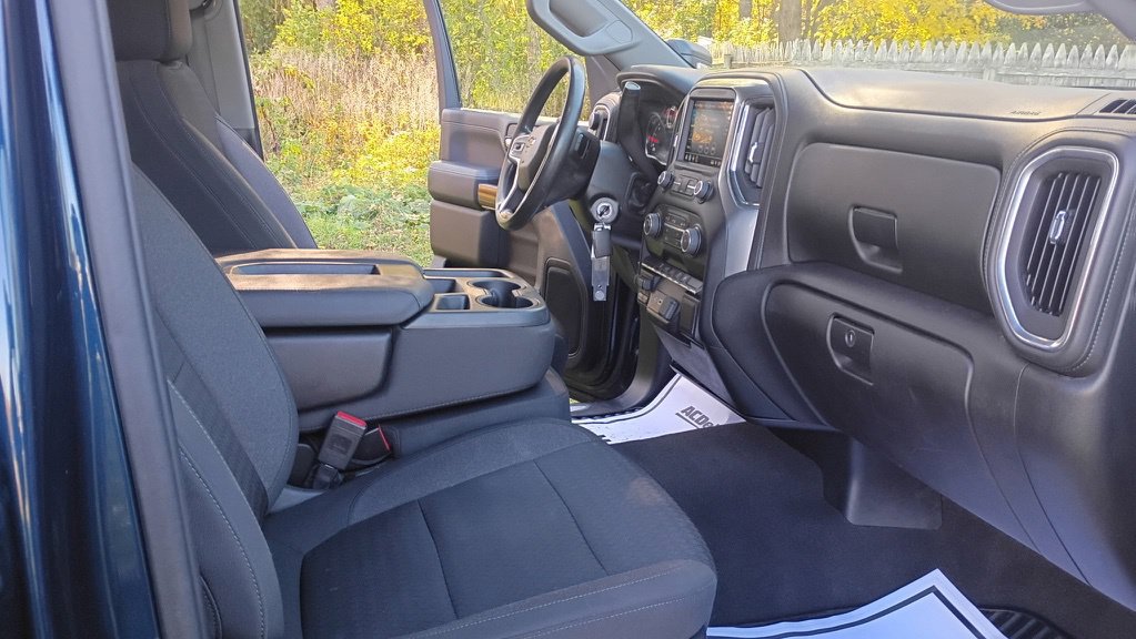 Used 2022 Chevrolet Silverado 3500 LT w/ Remote Start Package AWD/4WD image 13