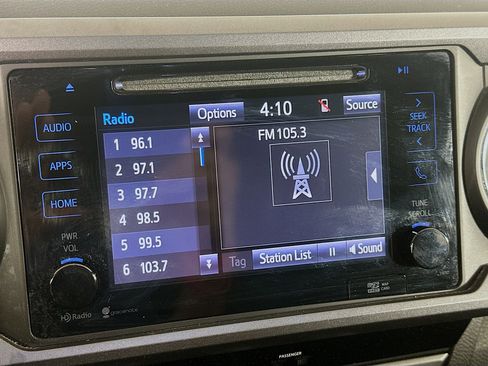 Used 2016 Toyota Tacoma TRD Sport w/ Towing Package image 21